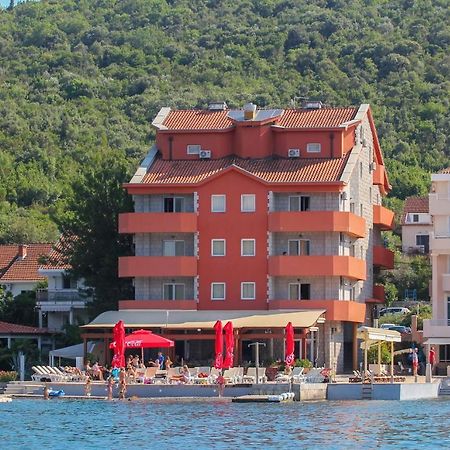 Apart hotel Samardzic Tivat Buitenkant foto